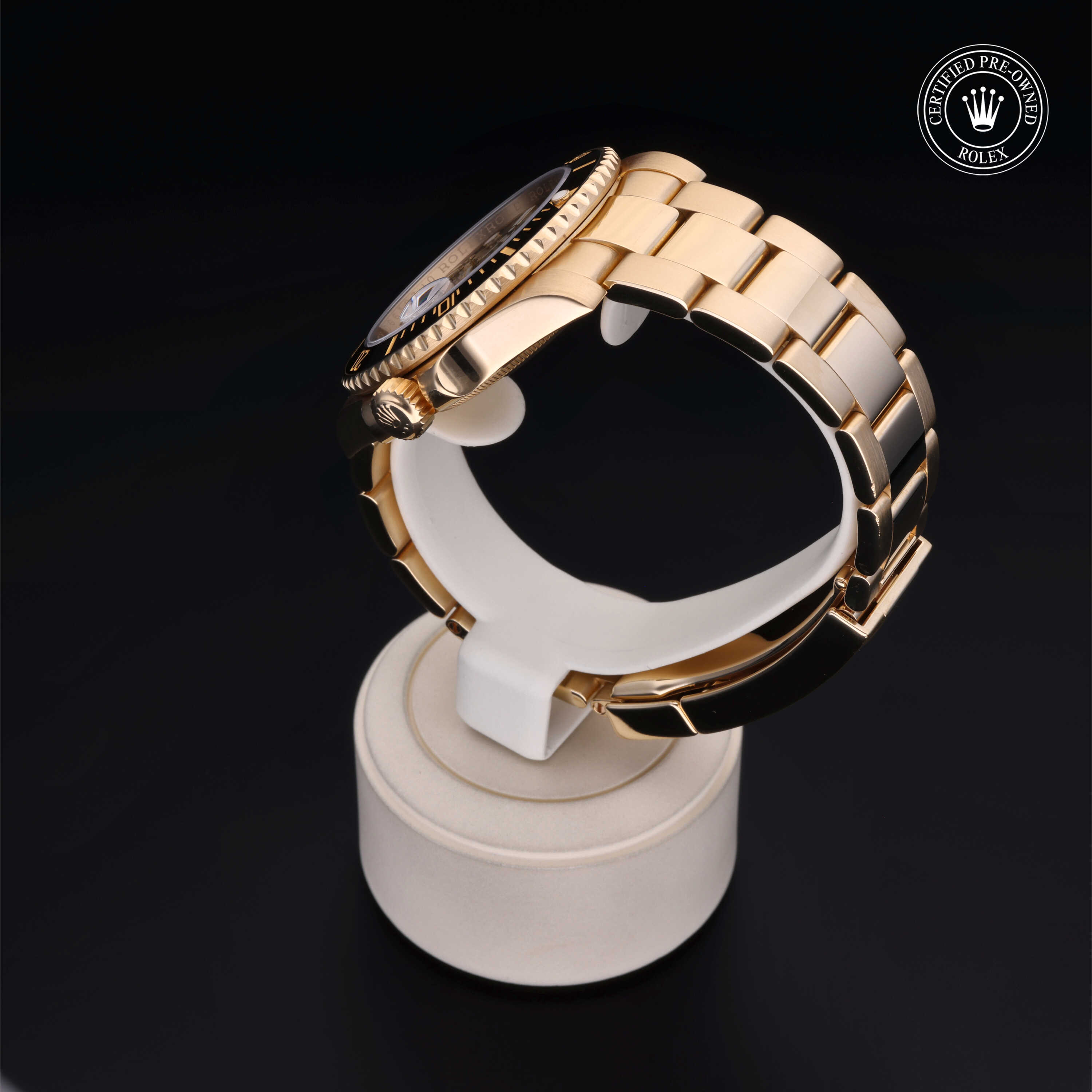 Rolex Submariner in Gold 18 Carat Yellow M116618LN-0001 at Alson Jewelers